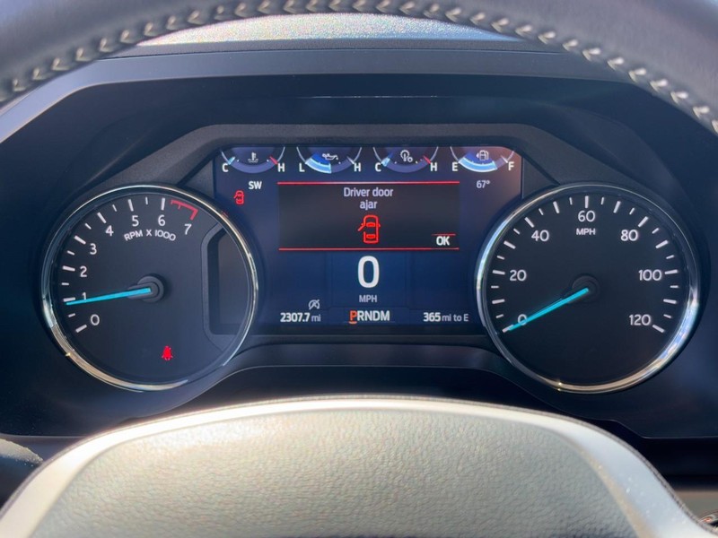 Ford Expedition Max Vehicle Full-screen Gallery Image 20