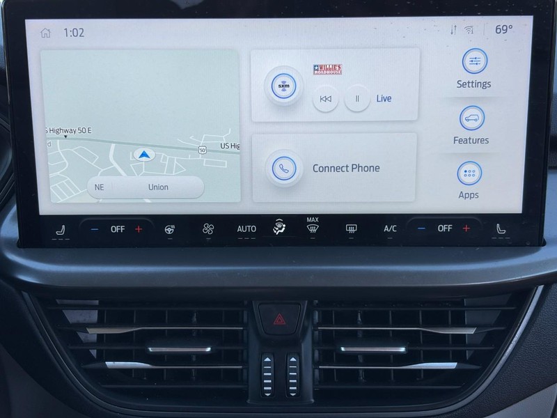 Ford Escape Vehicle Full-screen Gallery Image 13