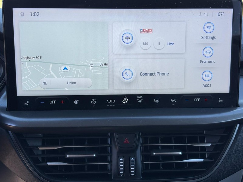 Ford Escape Vehicle Full-screen Gallery Image 20