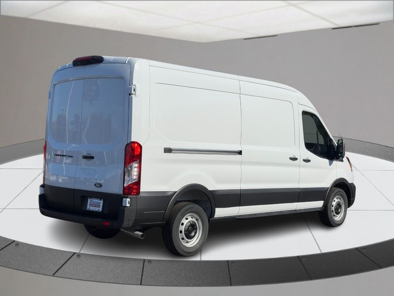 Ford Transit Cargo Van Vehicle Full-screen Gallery Image 03