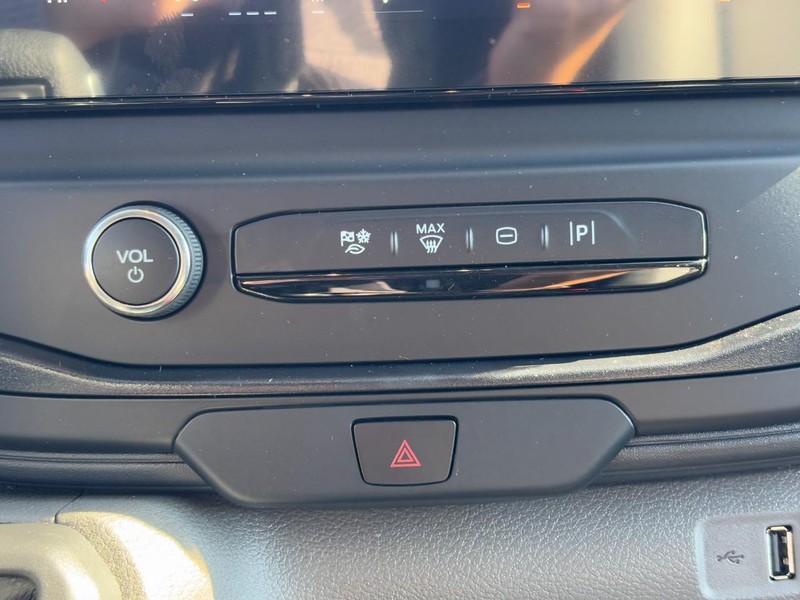 Ford Transit Cargo Van Vehicle Full-screen Gallery Image 14