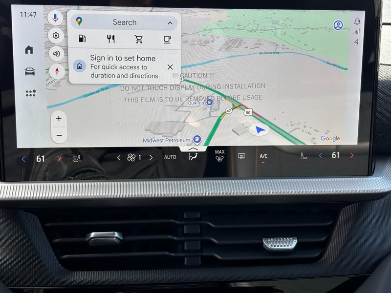 Ford Explorer Vehicle Full-screen Gallery Image 18