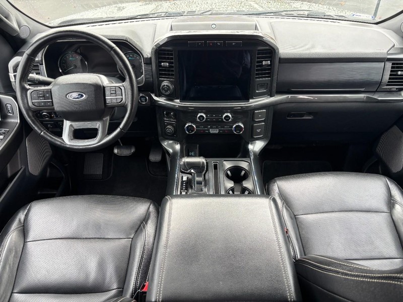 Ford F-150 Vehicle Full-screen Gallery Image 11