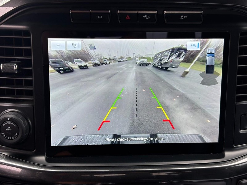 Ford F-150 Vehicle Full-screen Gallery Image 21