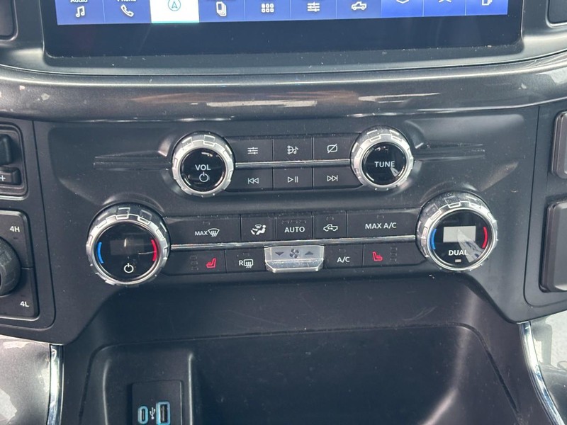 Ford F-150 Vehicle Full-screen Gallery Image 22