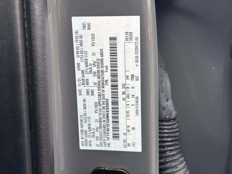 Ford F-150 Vehicle Full-screen Gallery Image 26