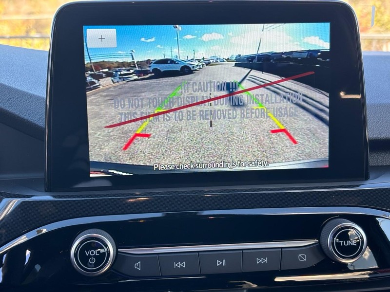 Ford Escape Vehicle Full-screen Gallery Image 16