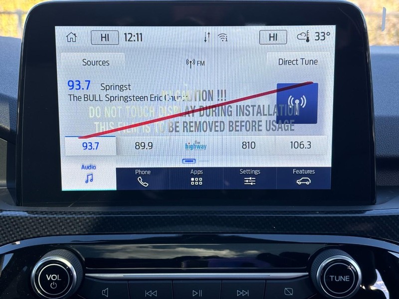 Ford Escape Vehicle Full-screen Gallery Image 08