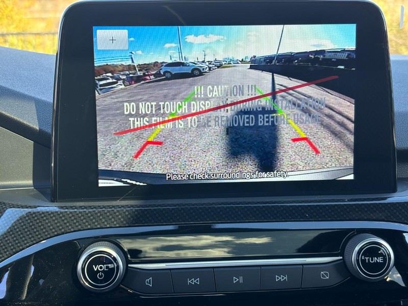 Ford Escape Vehicle Full-screen Gallery Image 16