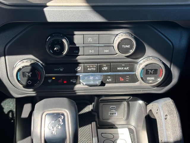 2025 Ford Bronco 4-Door Outer Banks - Photo 17