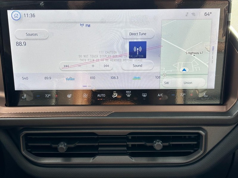 Ford Bronco Sport Vehicle Full-screen Gallery Image 08