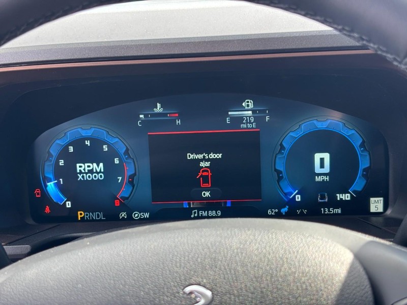 Ford Bronco Sport Vehicle Full-screen Gallery Image 14