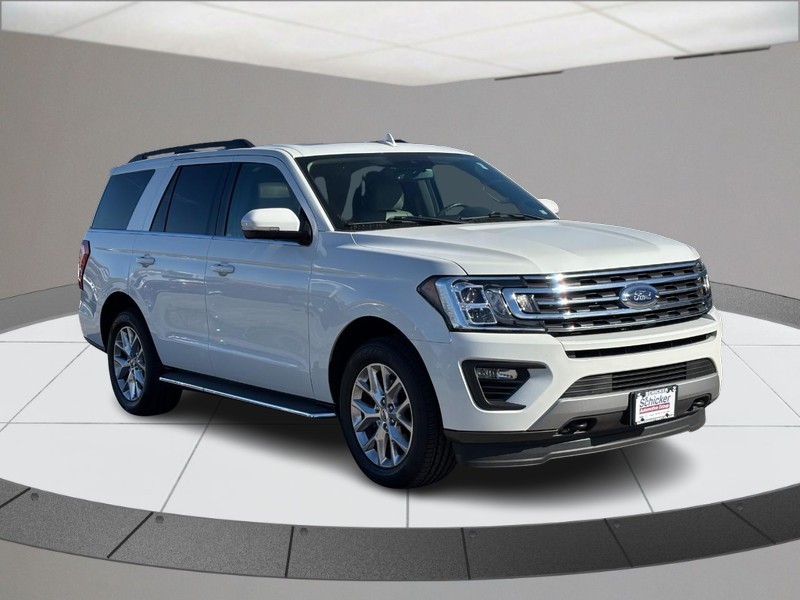 Ford Expedition Vehicle Full-screen Gallery Image 02