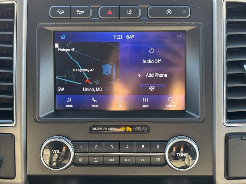 Ford Expedition Vehicle Full-screen Gallery Image 14