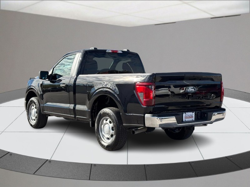Ford F-150 Vehicle Full-screen Gallery Image 06