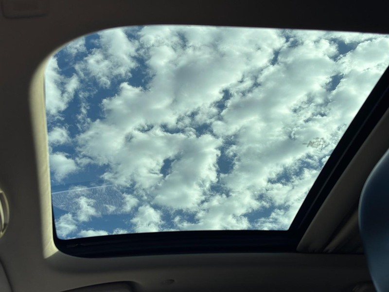 Lincoln Nautilus Vehicle Full-screen Gallery Image 28