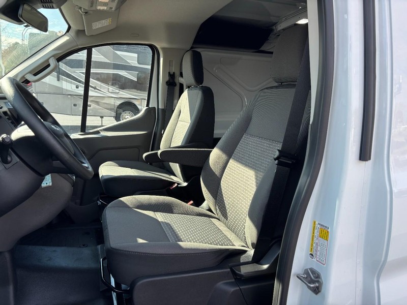 Ford Transit Cargo Van Vehicle Full-screen Gallery Image 05