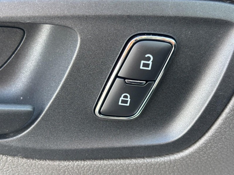 Ford Transit Cargo Van Vehicle Full-screen Gallery Image 14