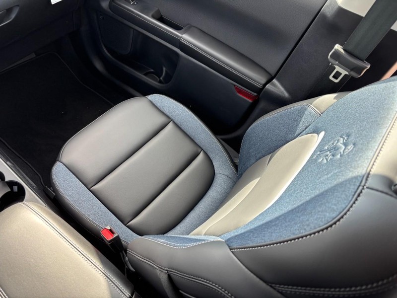 Ford Bronco Sport Vehicle Full-screen Gallery Image 10