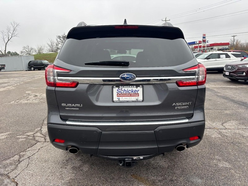 Subaru Ascent Vehicle Full-screen Gallery Image 05