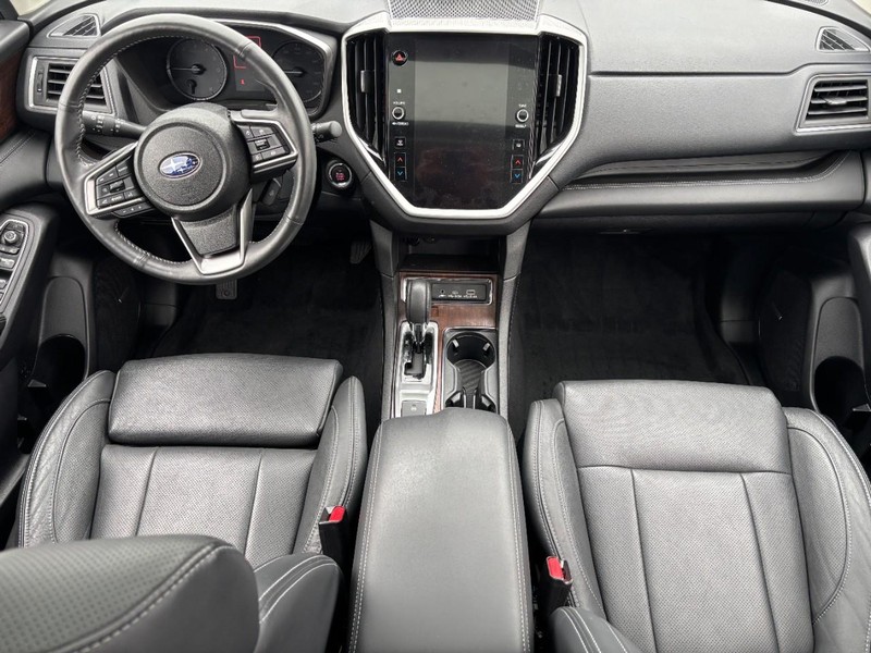 Subaru Ascent Vehicle Full-screen Gallery Image 12