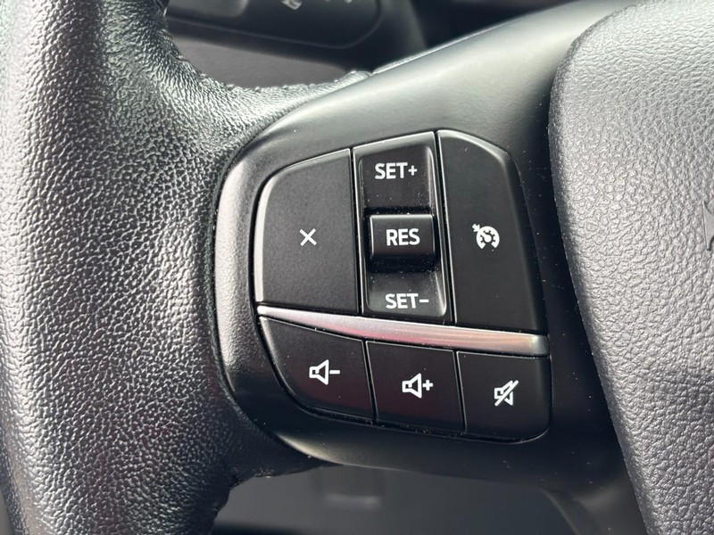 Ford Bronco Sport Vehicle Full-screen Gallery Image 16