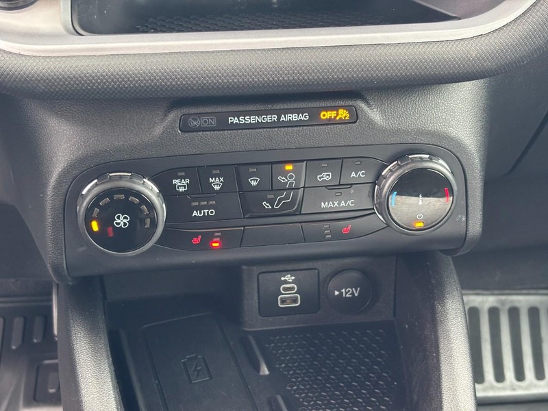 Ford Bronco Sport Vehicle Full-screen Gallery Image 21