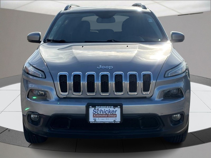 Jeep Cherokee Vehicle Full-screen Gallery Image 09