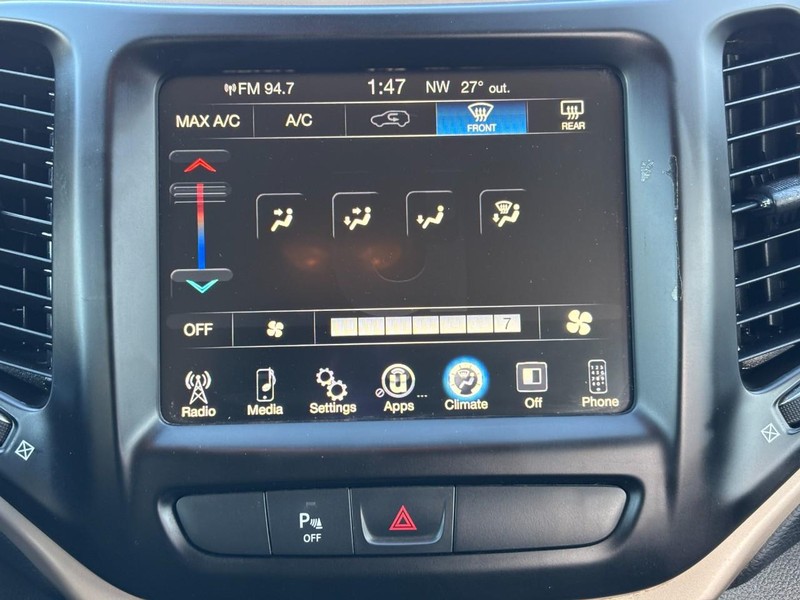 Jeep Cherokee Vehicle Full-screen Gallery Image 13