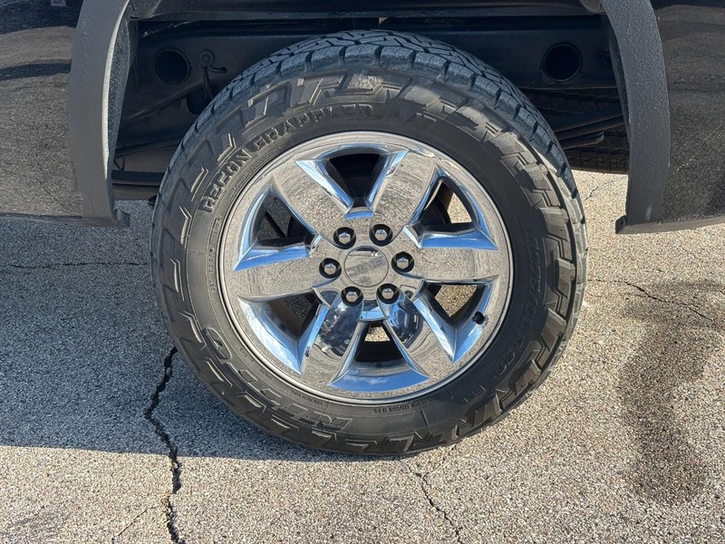 GMC Sierra 1500 Vehicle Full-screen Gallery Image 06