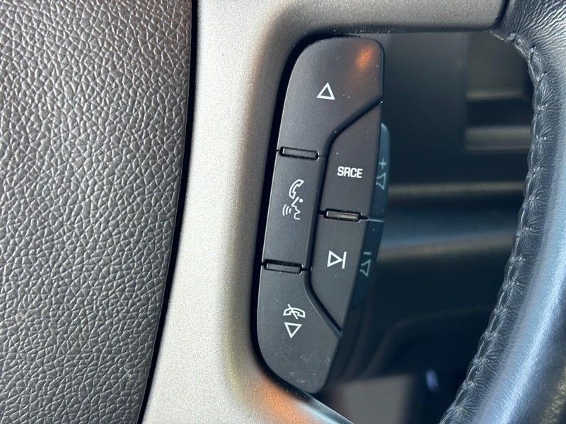 GMC Sierra 1500 Vehicle Full-screen Gallery Image 16