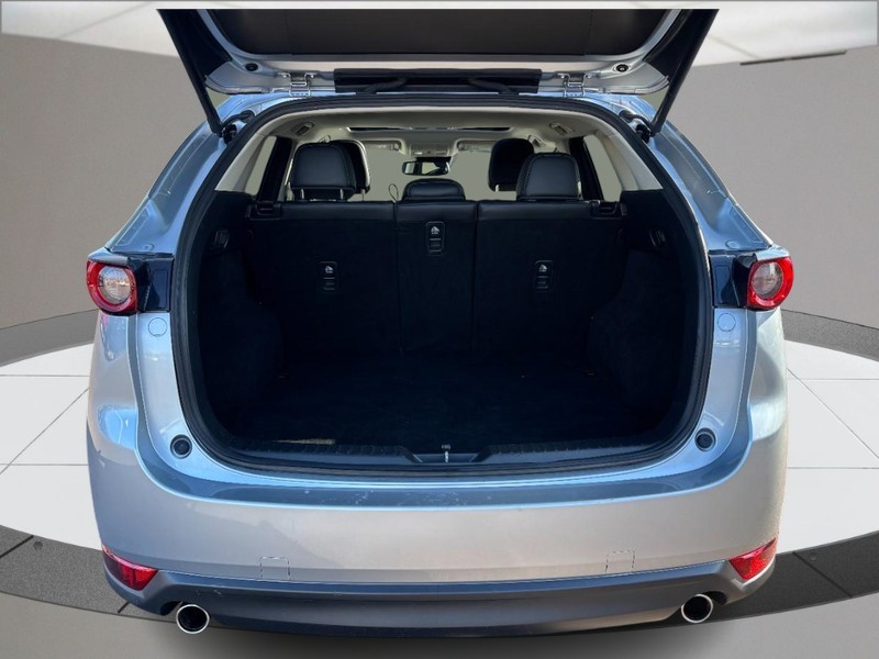 Mazda CX-5 Vehicle Full-screen Gallery Image 04