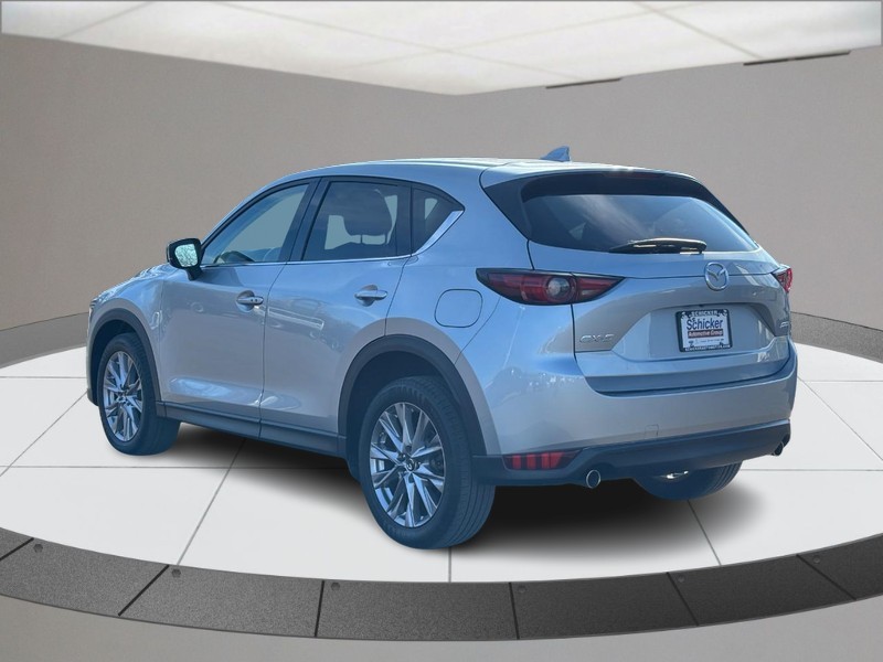 Mazda CX-5 Vehicle Full-screen Gallery Image 06