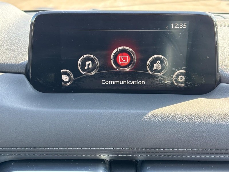 Mazda CX-5 Vehicle Full-screen Gallery Image 13