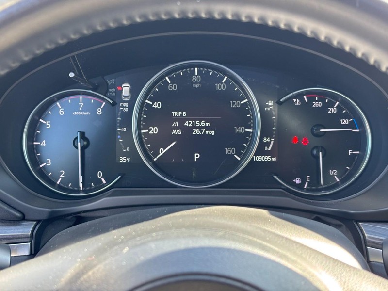 Mazda CX-5 Vehicle Full-screen Gallery Image 19