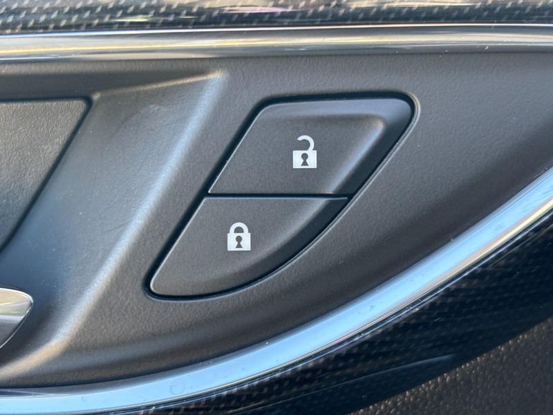 Buick Envision Vehicle Full-screen Gallery Image 24