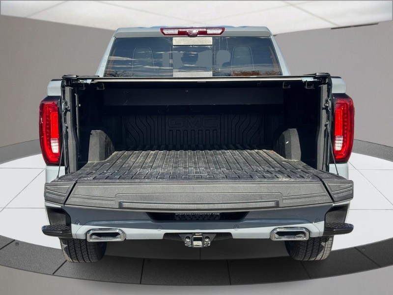 GMC Sierra 1500 Vehicle Full-screen Gallery Image 04
