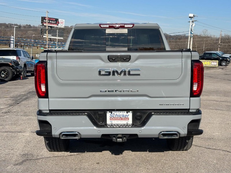 GMC Sierra 1500 Vehicle Full-screen Gallery Image 05