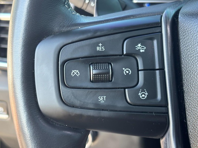 GMC Sierra 1500 Vehicle Full-screen Gallery Image 17