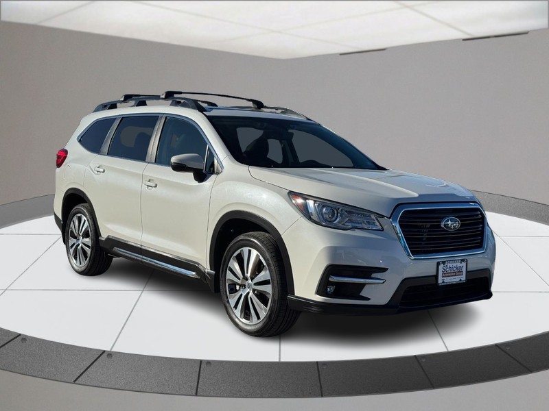Subaru Ascent Vehicle Full-screen Gallery Image 02