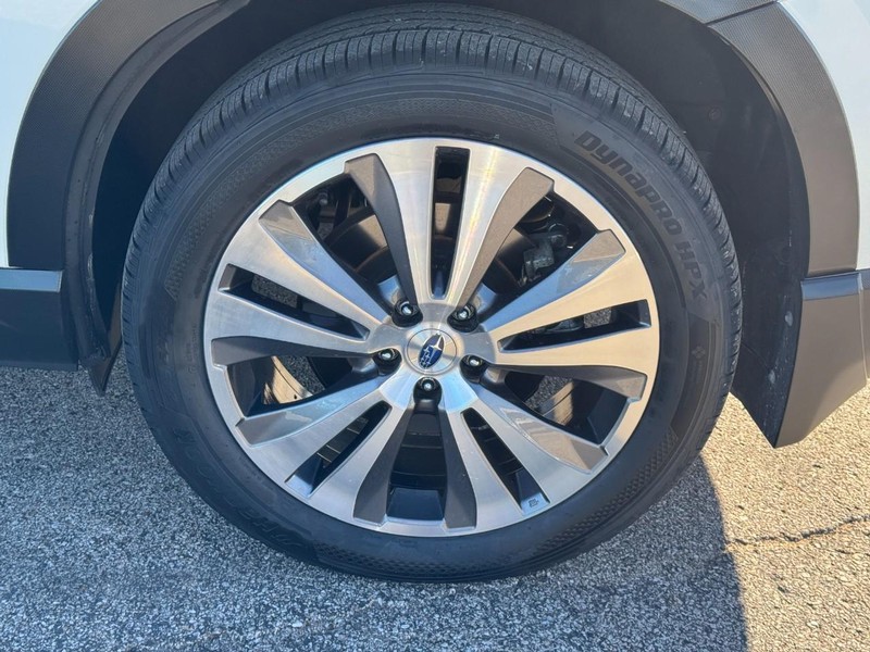 Subaru Ascent Vehicle Full-screen Gallery Image 07