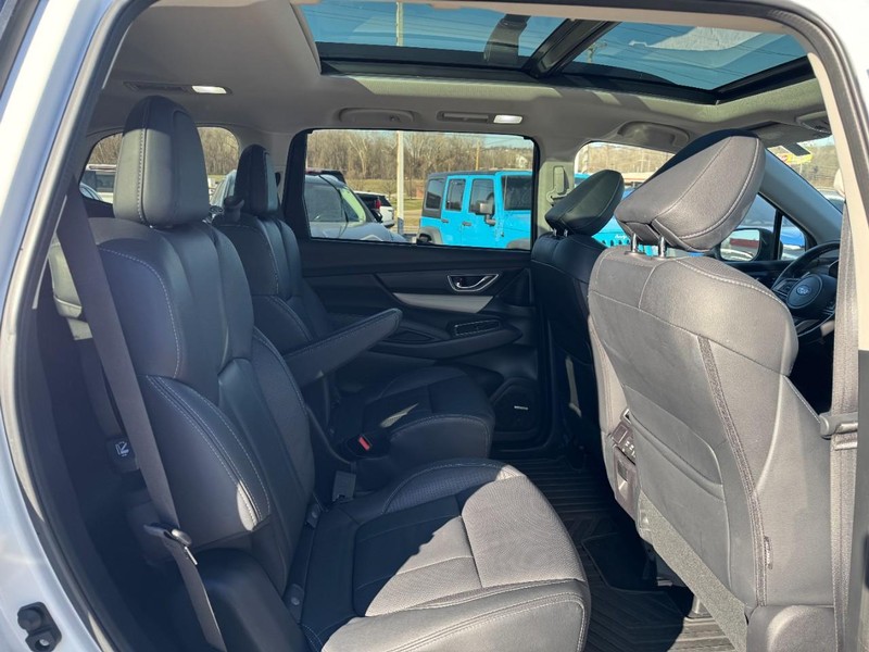 Subaru Ascent Vehicle Full-screen Gallery Image 10