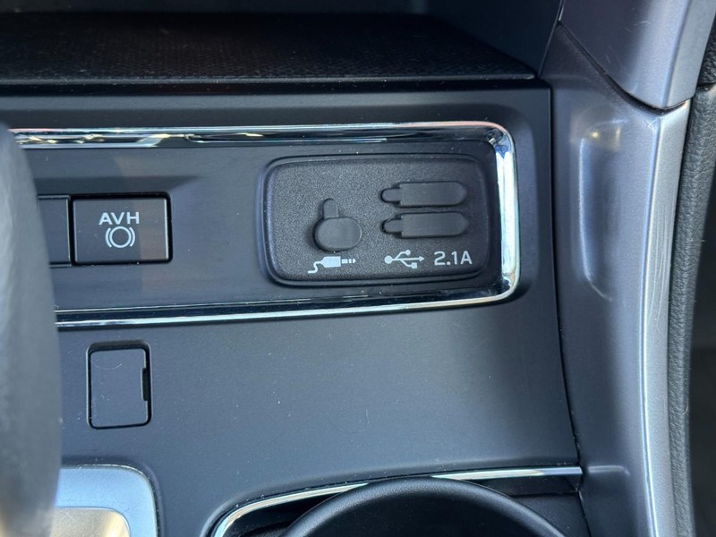 Subaru Ascent Vehicle Full-screen Gallery Image 26