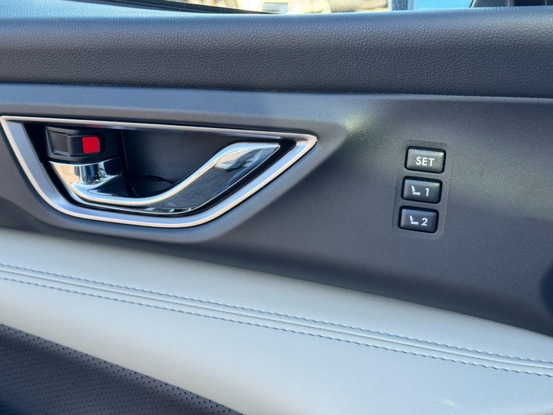 Subaru Ascent Vehicle Full-screen Gallery Image 27