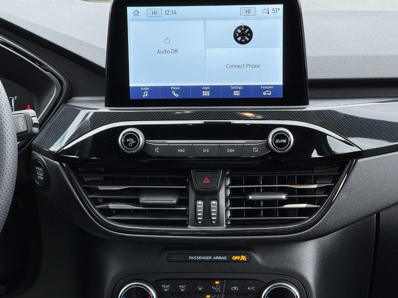 Ford Escape Vehicle Full-screen Gallery Image 13