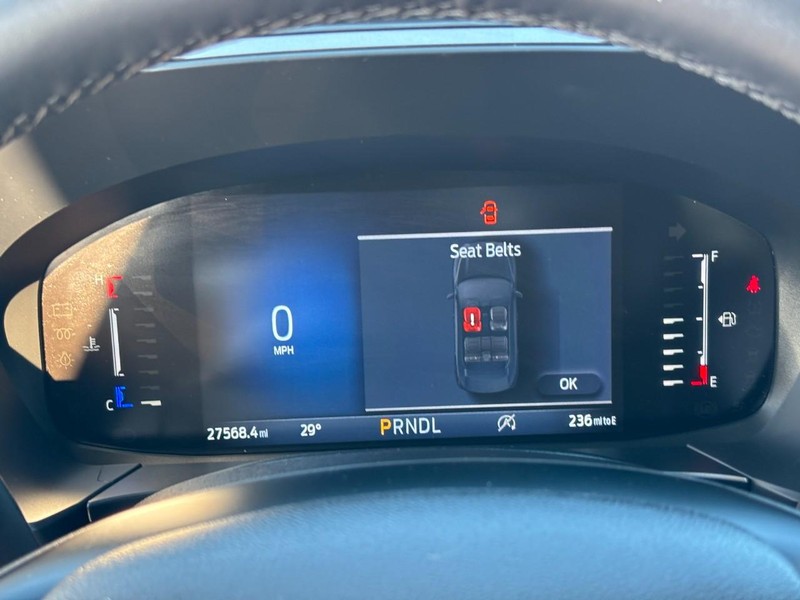 Ford Escape Vehicle Full-screen Gallery Image 20