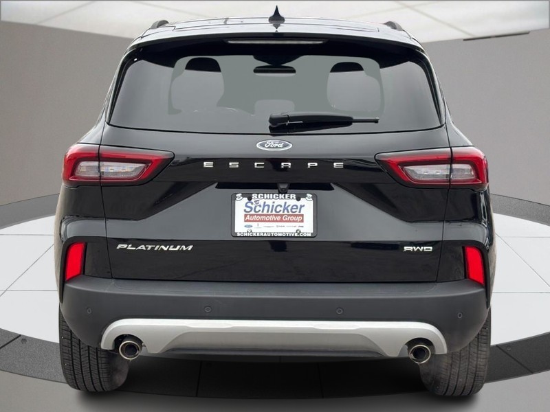 Ford Escape Vehicle Full-screen Gallery Image 04