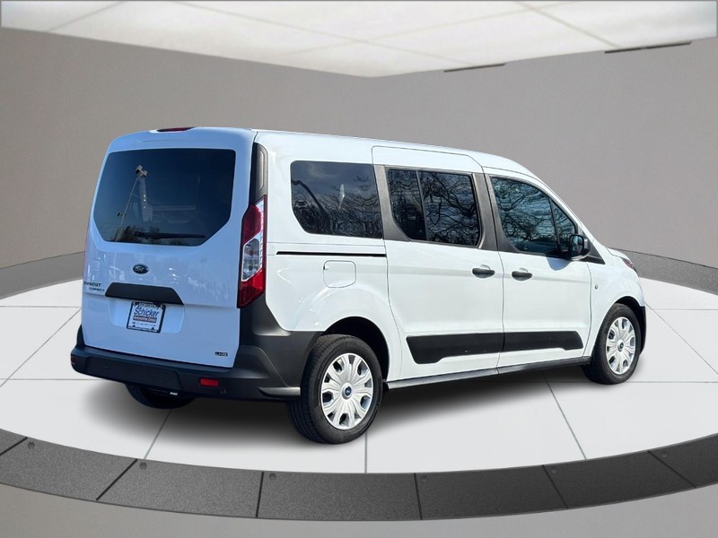 Ford Transit Connect Wagon Vehicle Full-screen Gallery Image 03