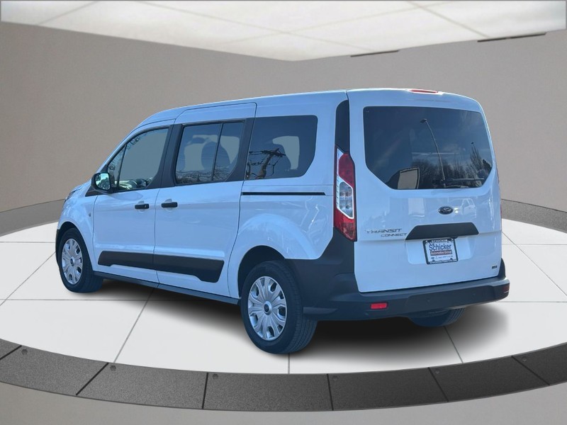 Ford Transit Connect Wagon Vehicle Full-screen Gallery Image 06