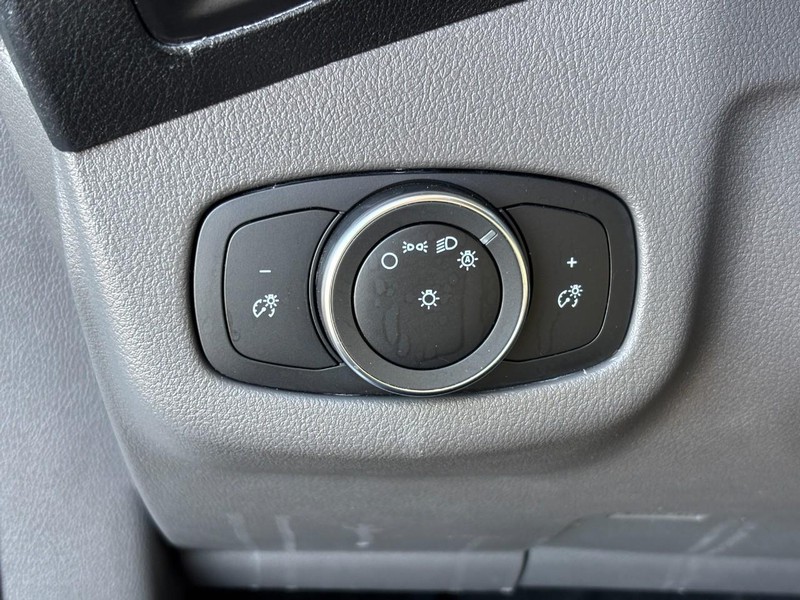 Ford Transit Connect Wagon Vehicle Full-screen Gallery Image 17